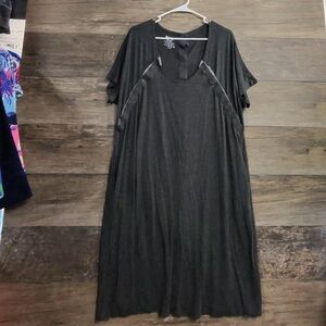 Frida Mom Maternity Button-Detail Breastfeeding Nightgown